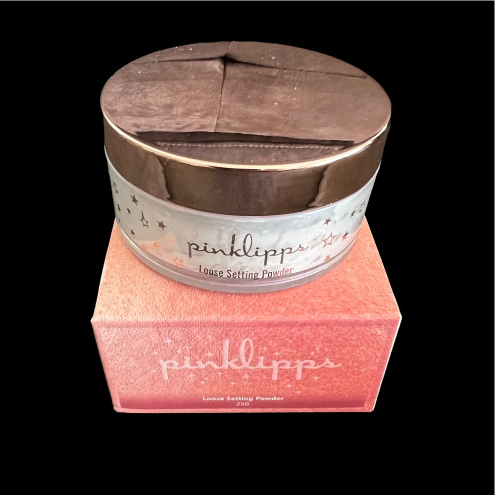 Pinklipps loose setting powder 25 grams - BNIB.
Set your makeup in place